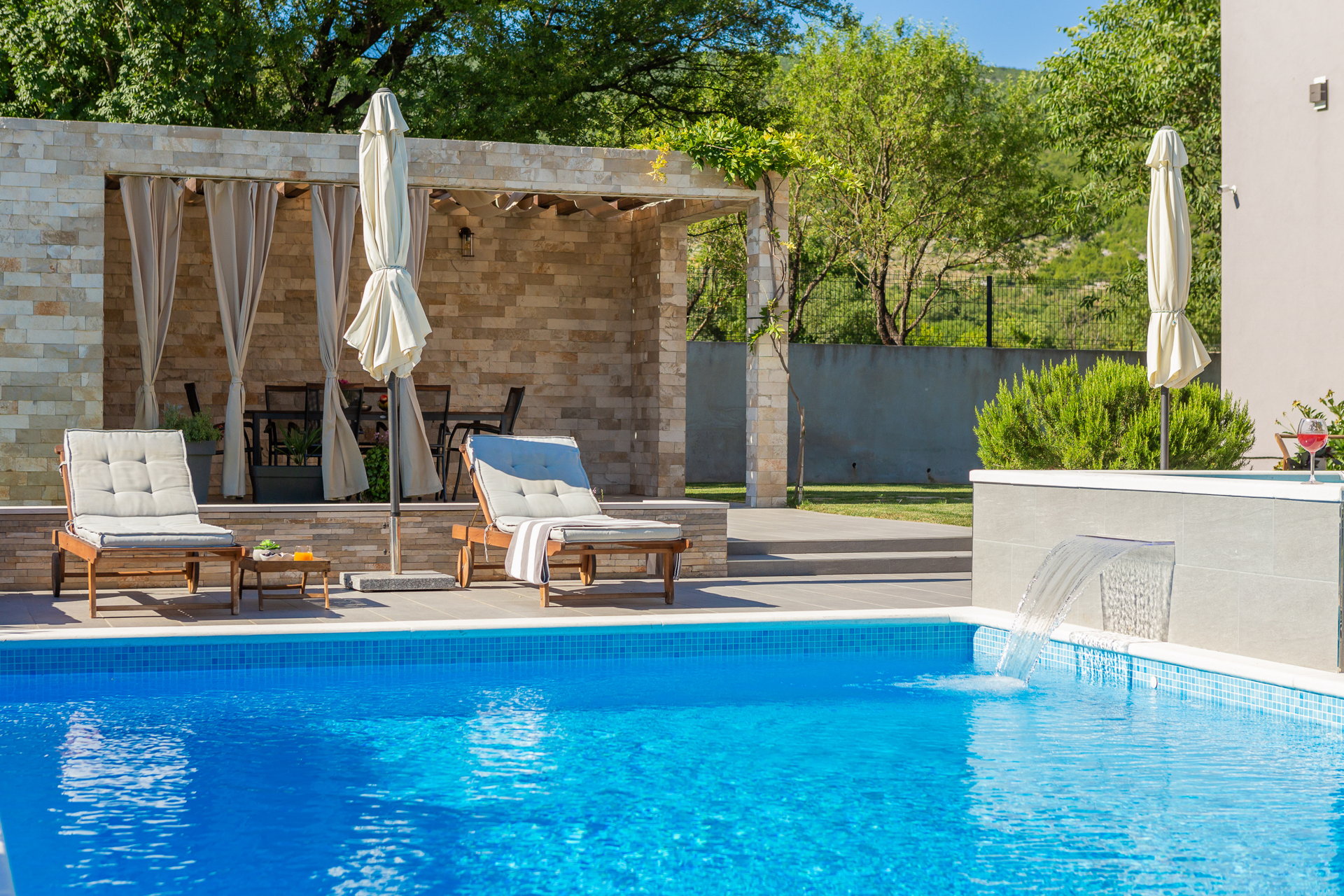 Villa Verde with Pool