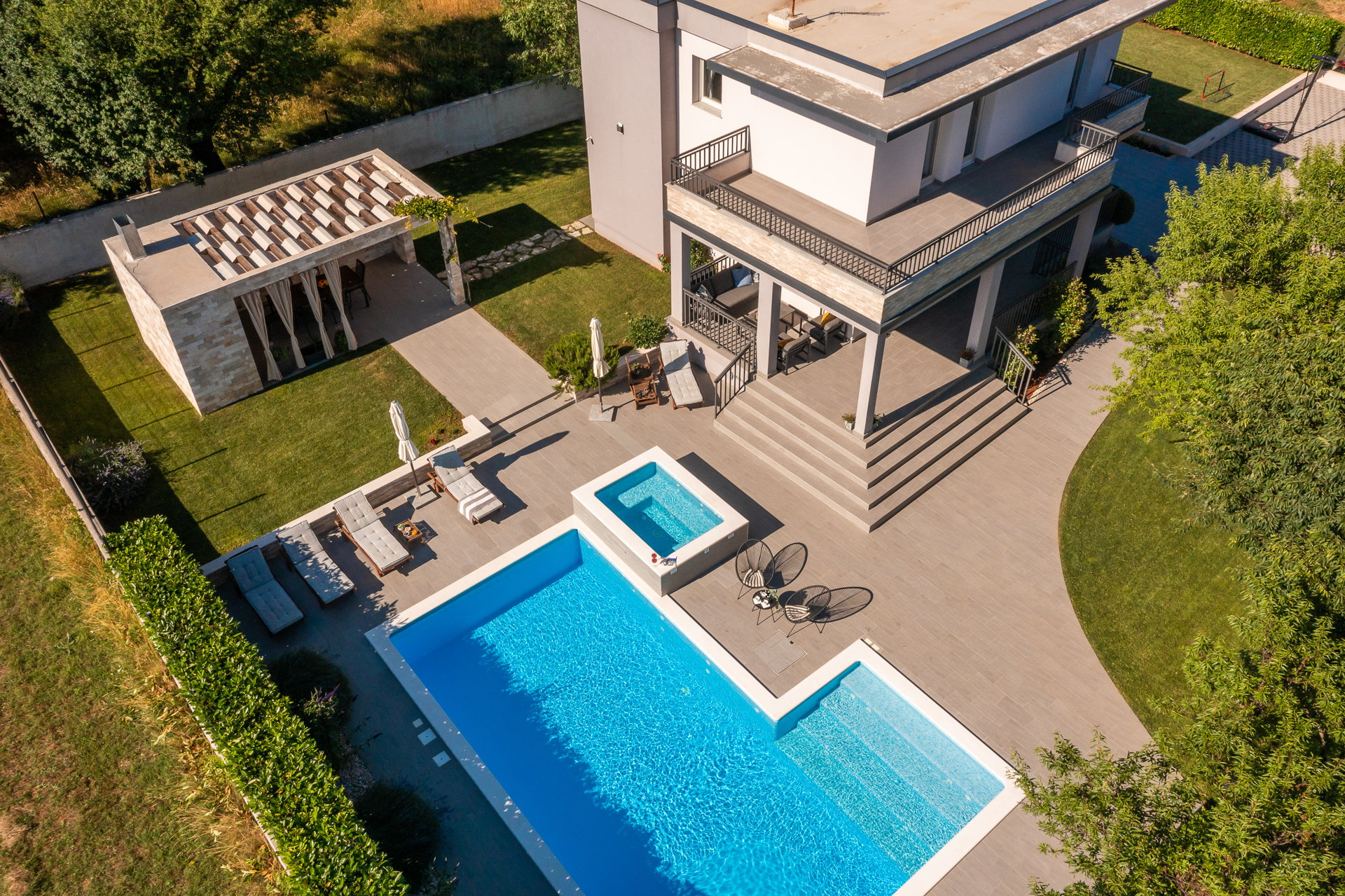 Villa Verde with Pool
