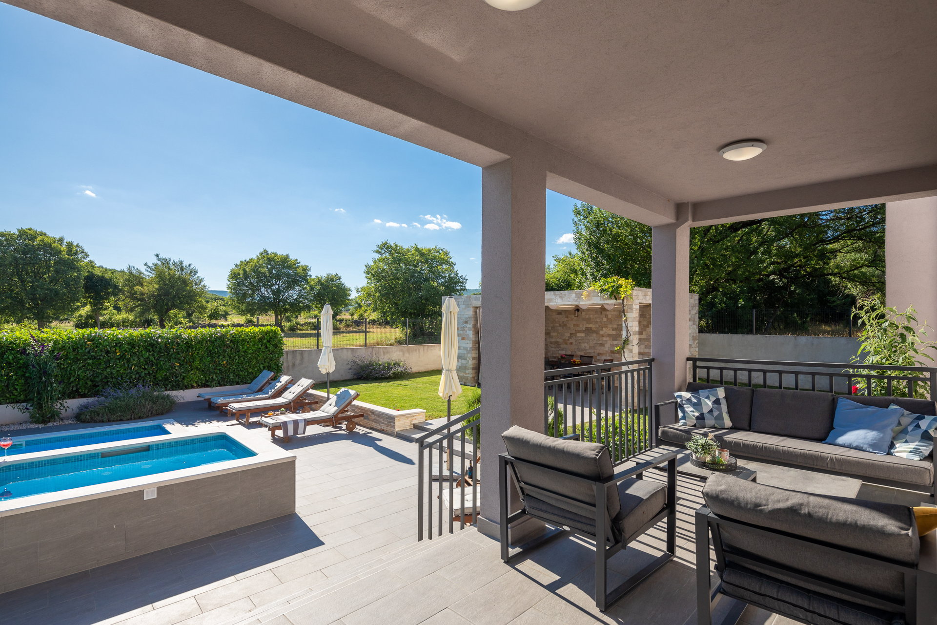 Villa Verde with Pool