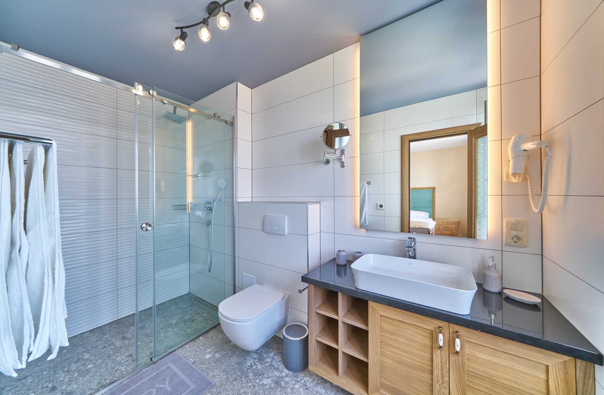 Luxury Villa Indigo with Pool