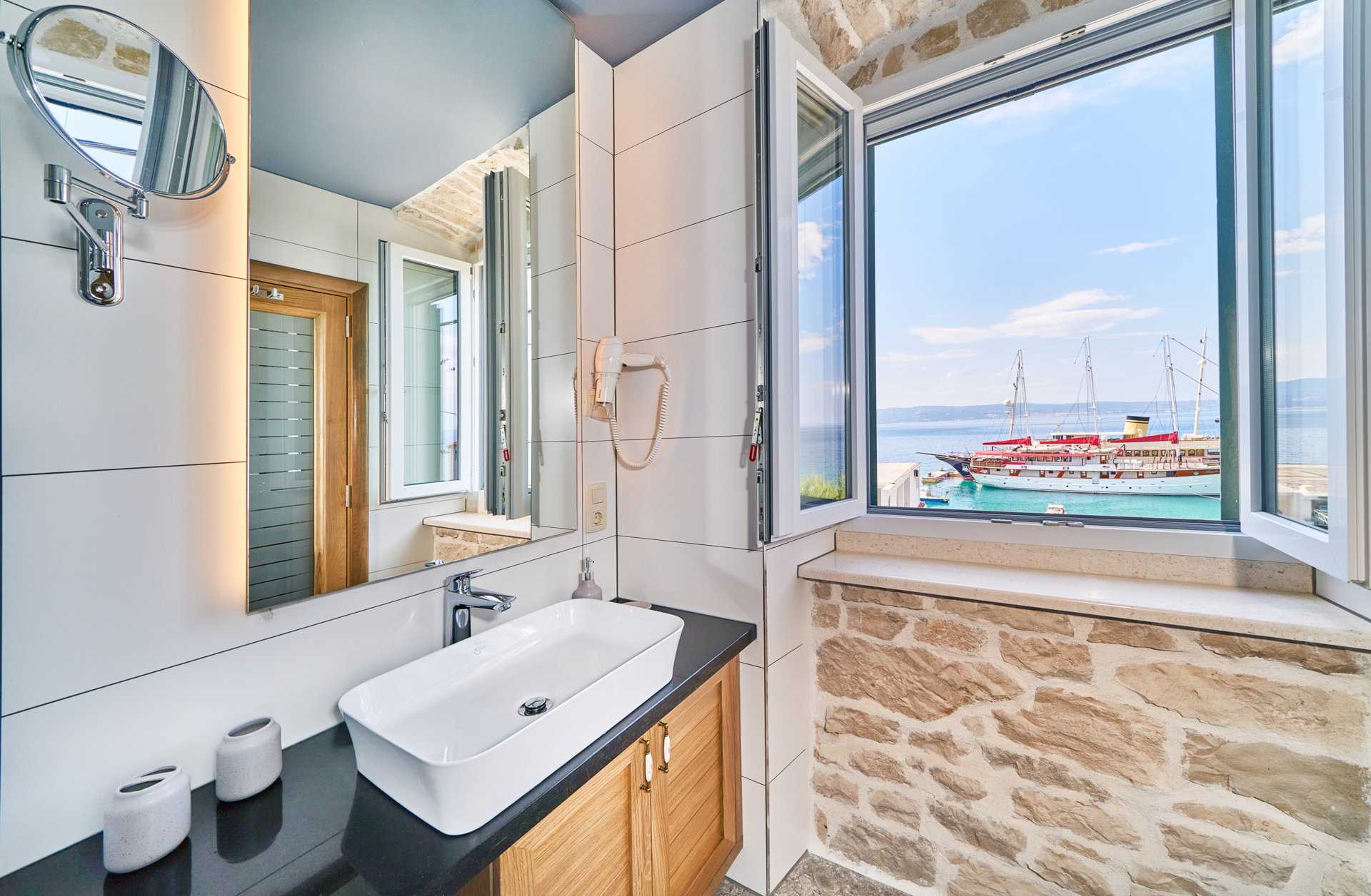 Luxury Villa Indigo with Pool