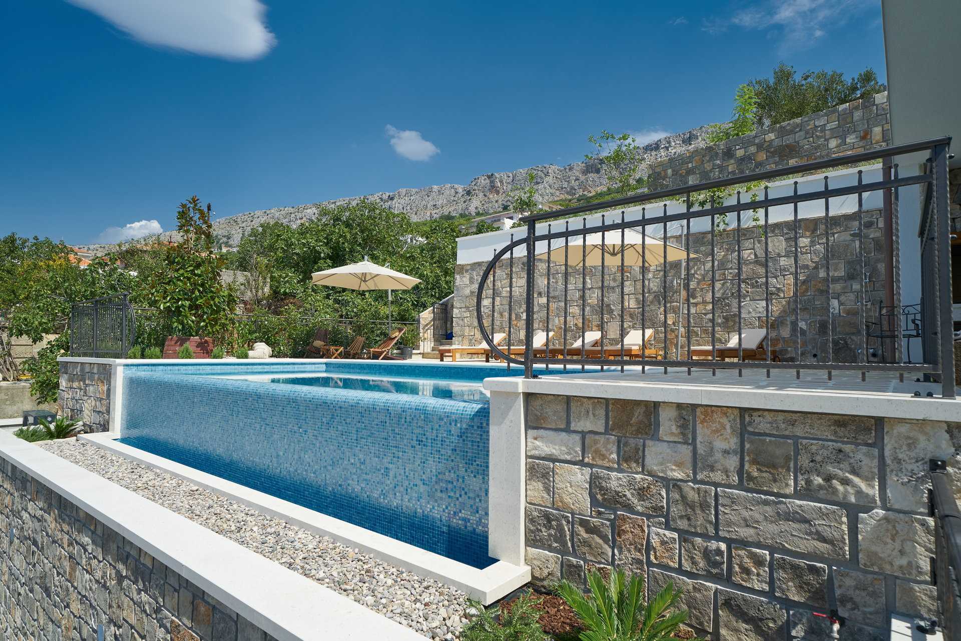 Luxury Villa Indigo with Pool