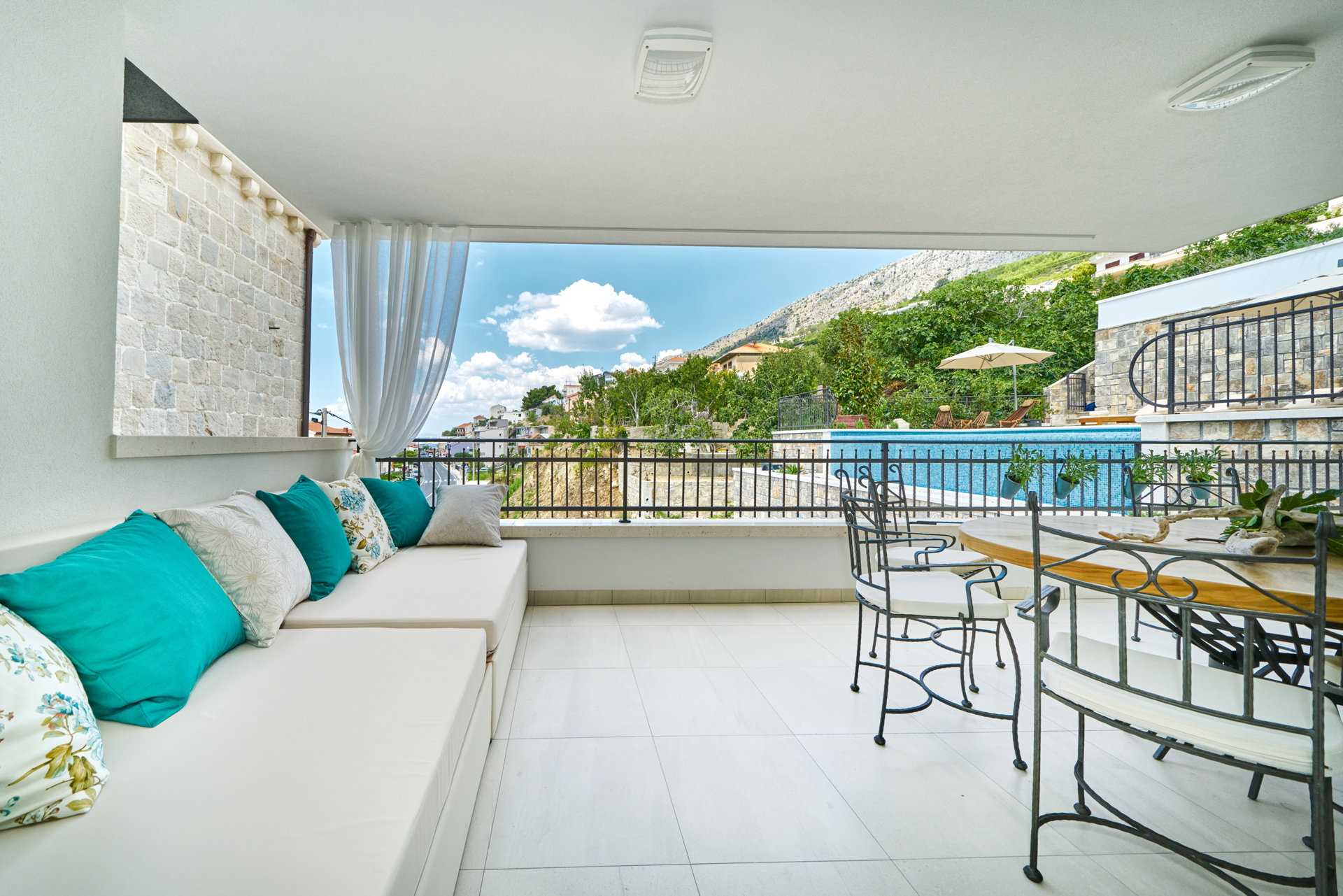 Luxury Villa Indigo with Pool