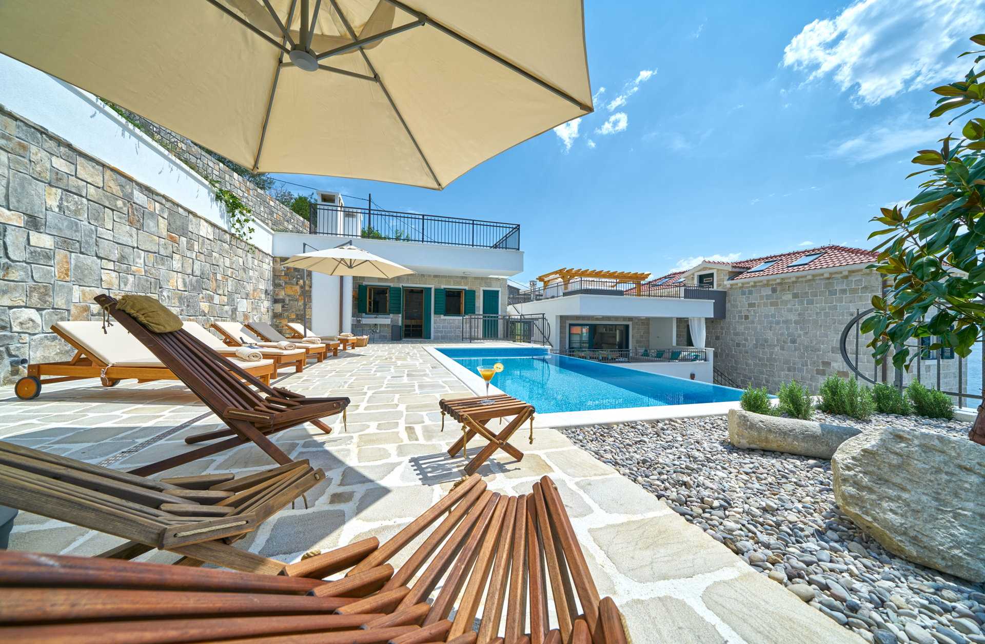 Luxury Villa Indigo with Pool