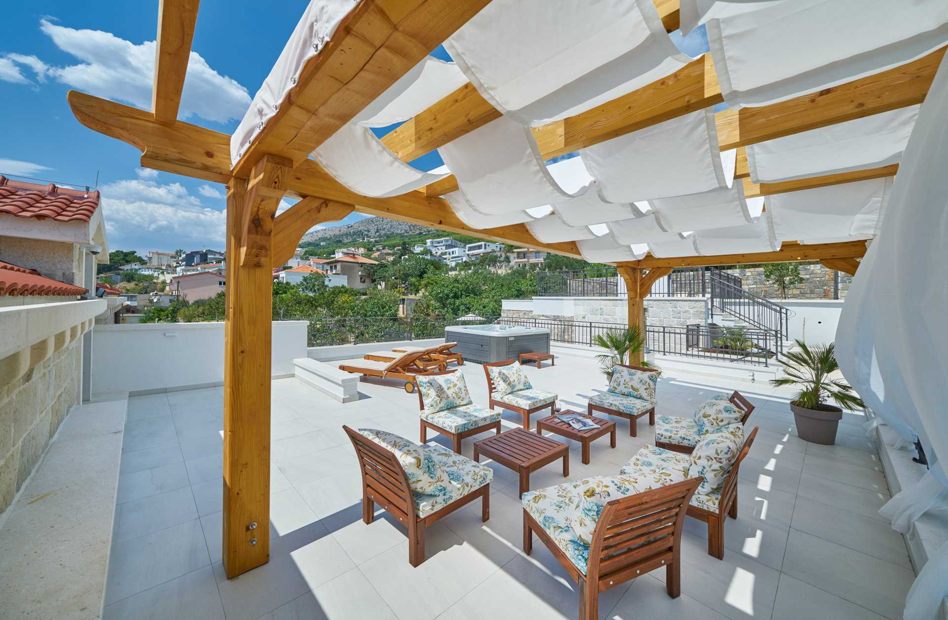 Luxury Villa Indigo with Pool