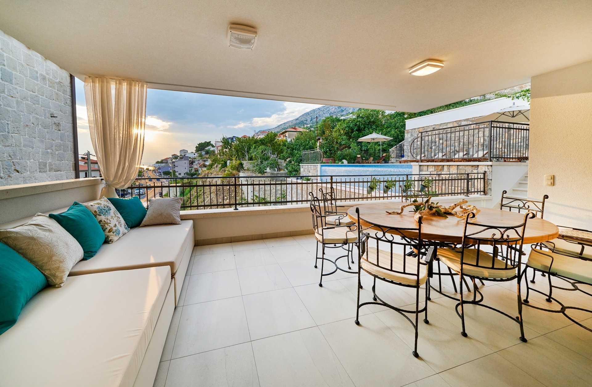 Luxury Villa Indigo with Pool