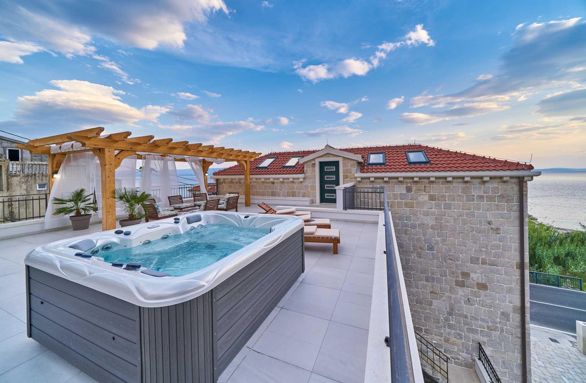 Luxury Villa Indigo with Pool