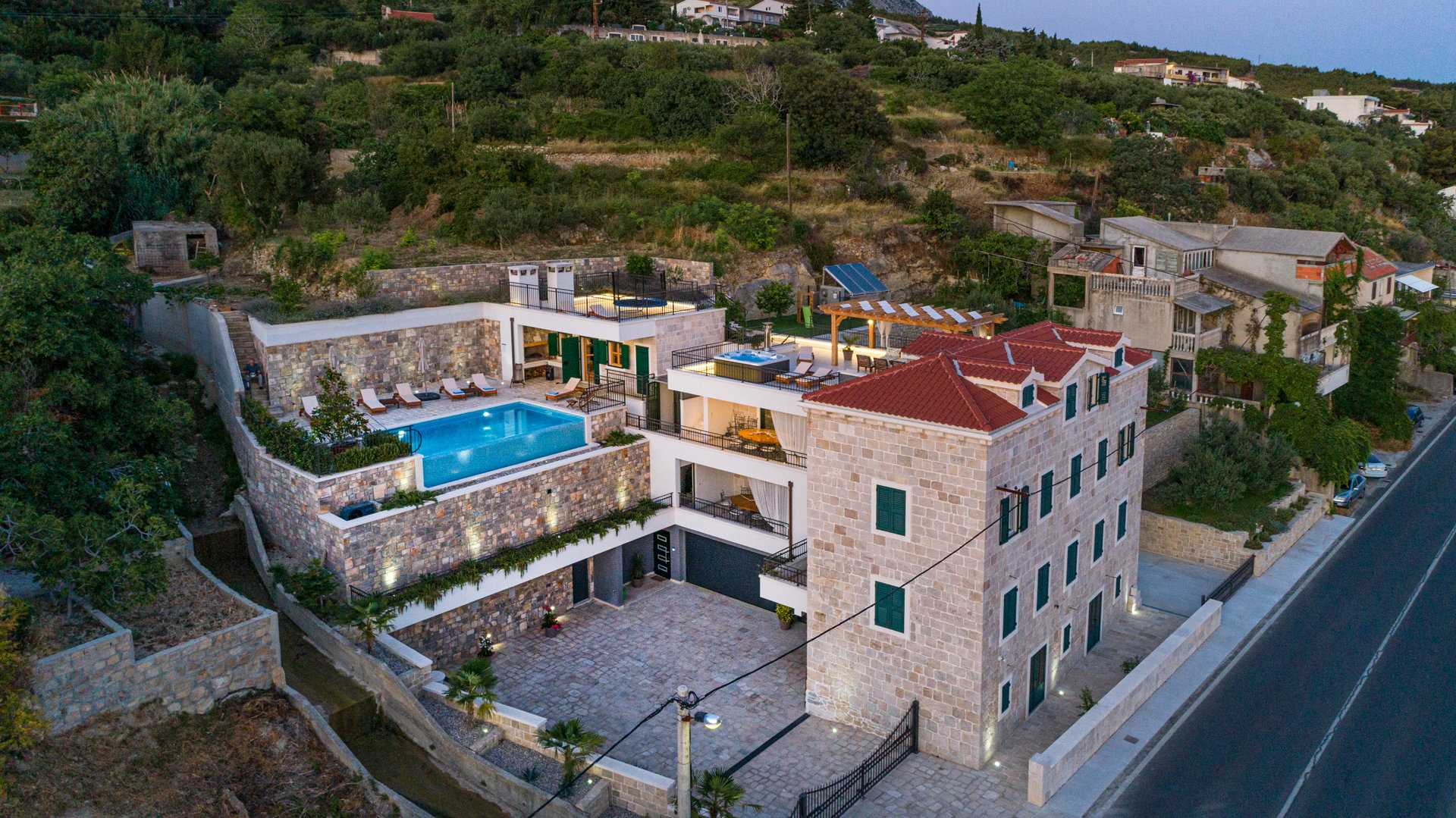 Luxury Villa Indigo with Pool