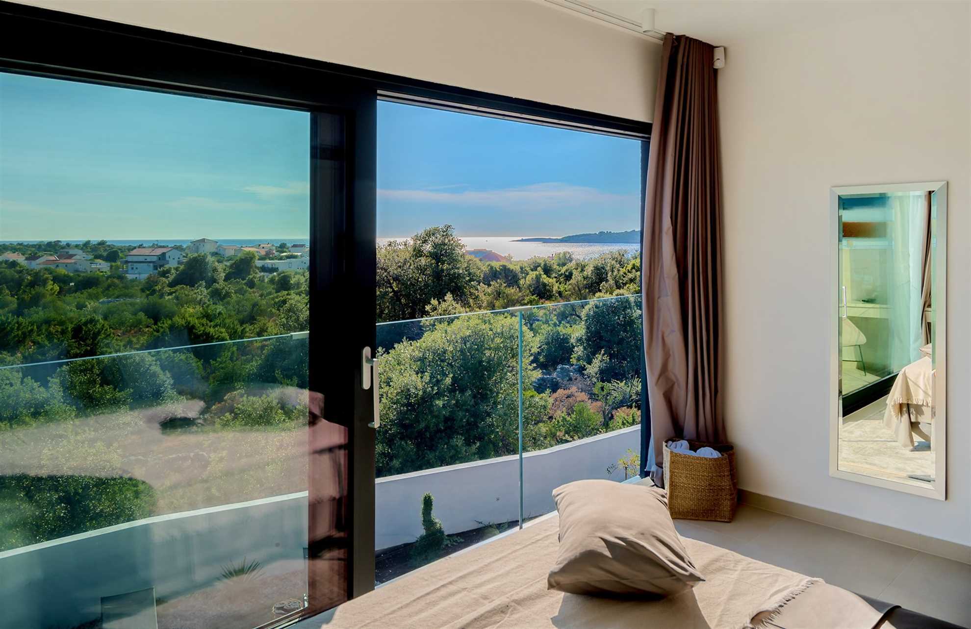 Luxury Villa Silvery with Pool