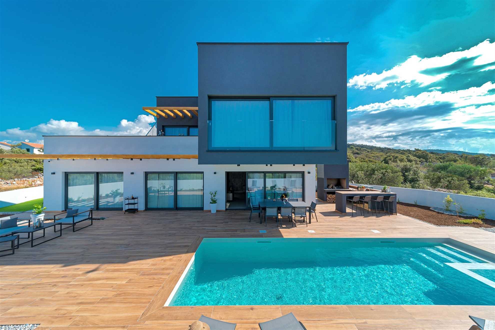 Image of Luxury Villa Silvery with Pool