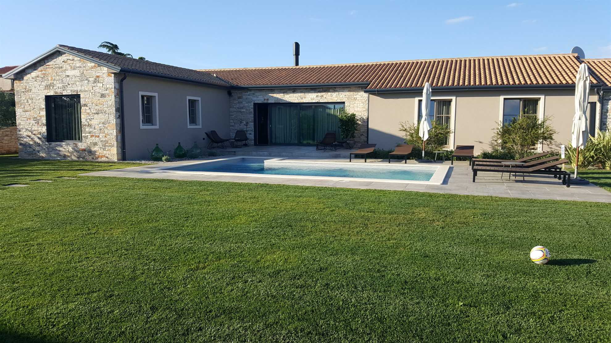Holiday Home Amadea with Pool