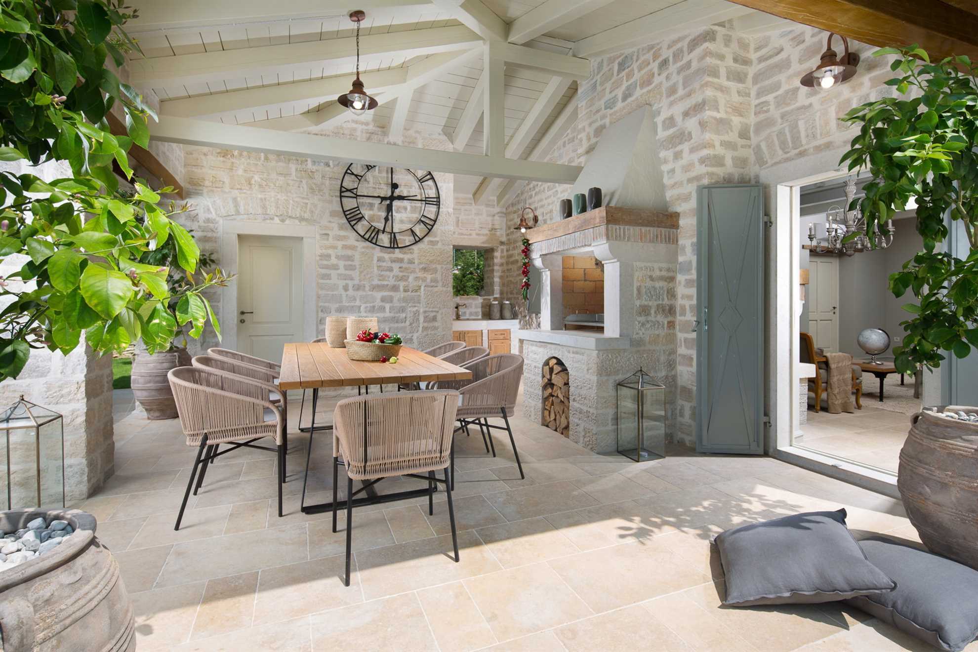 Villa Romanza with Pool