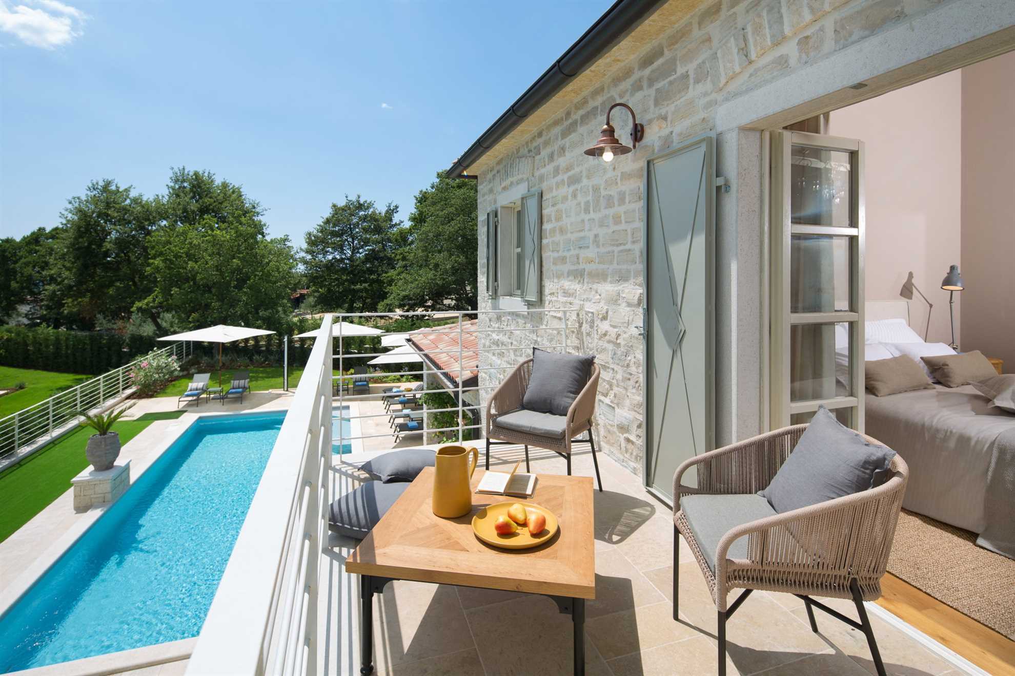 Villa Romanza with Pool
