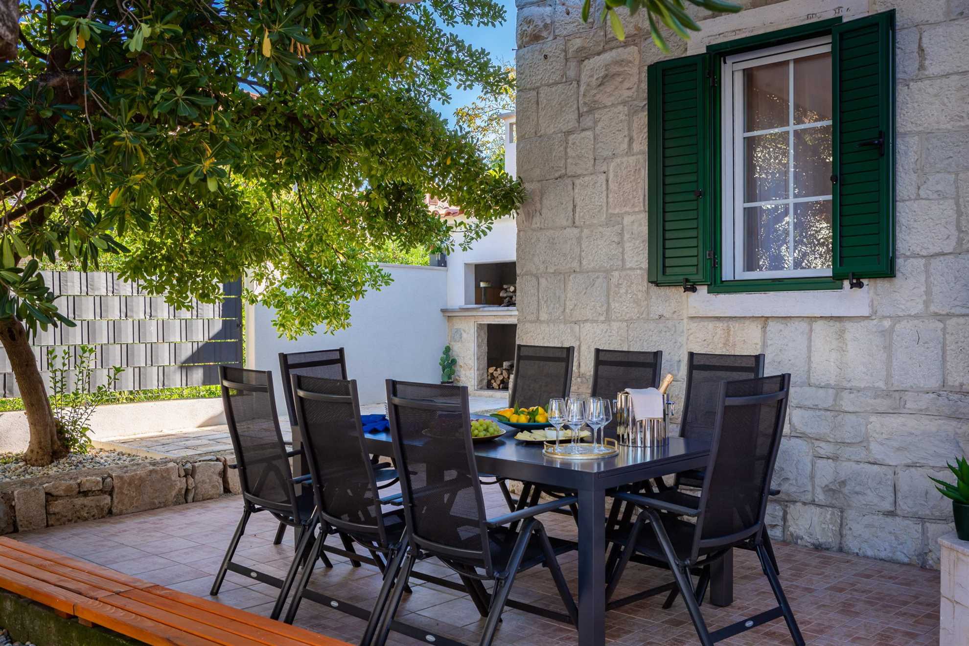 Luxury Villa Citadella with Pool