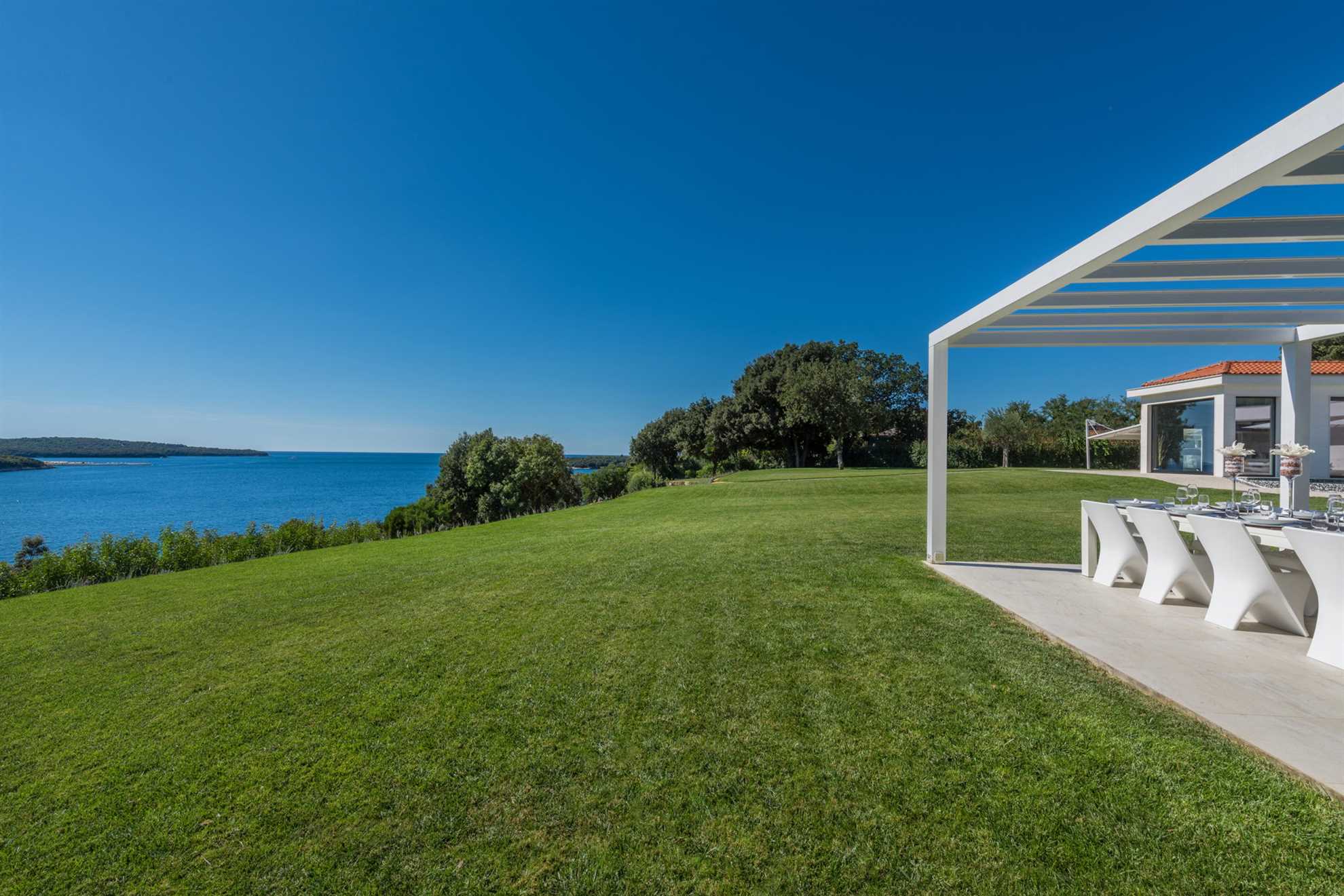 Luxury Villa La Bellissima with Pool