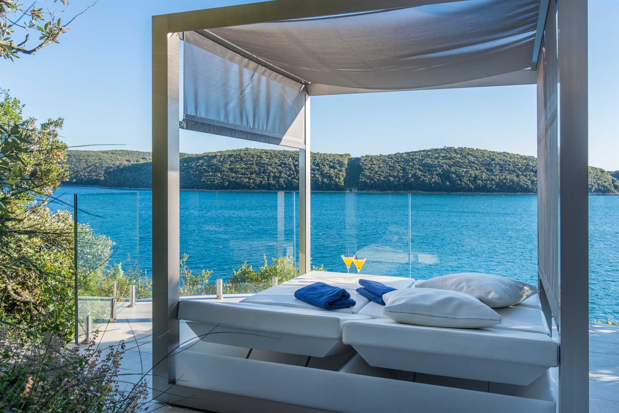 Luxury Villa La Bellissima with Pool
