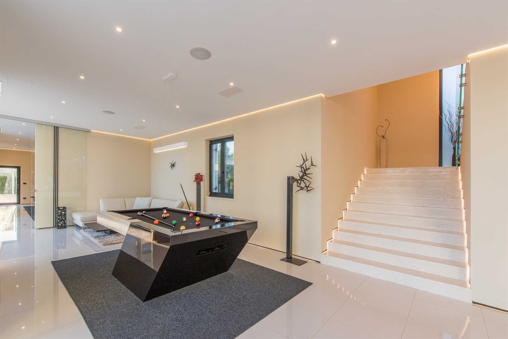 Luxury Villa La Bellissima with Pool