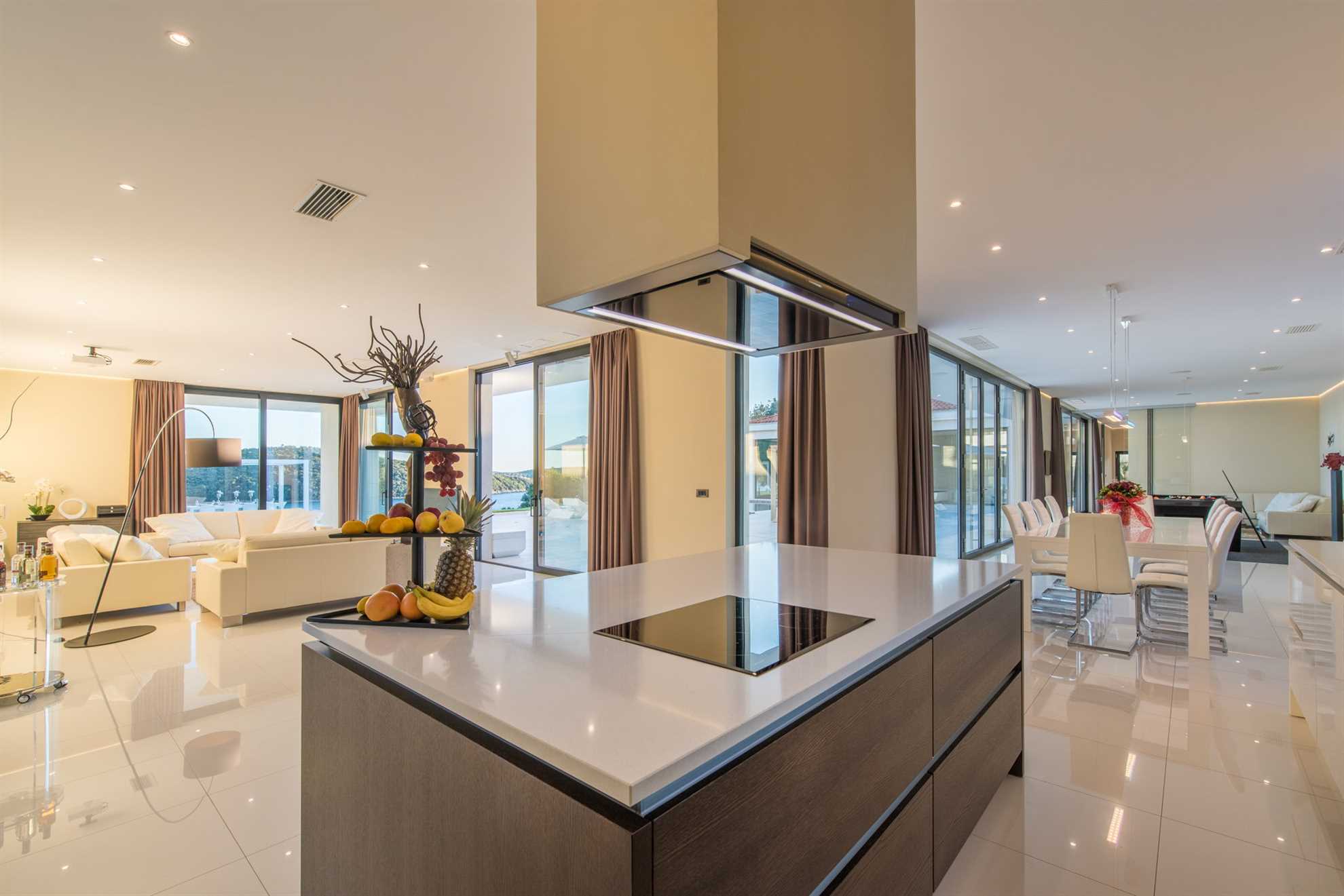 Luxury Villa La Bellissima with Pool