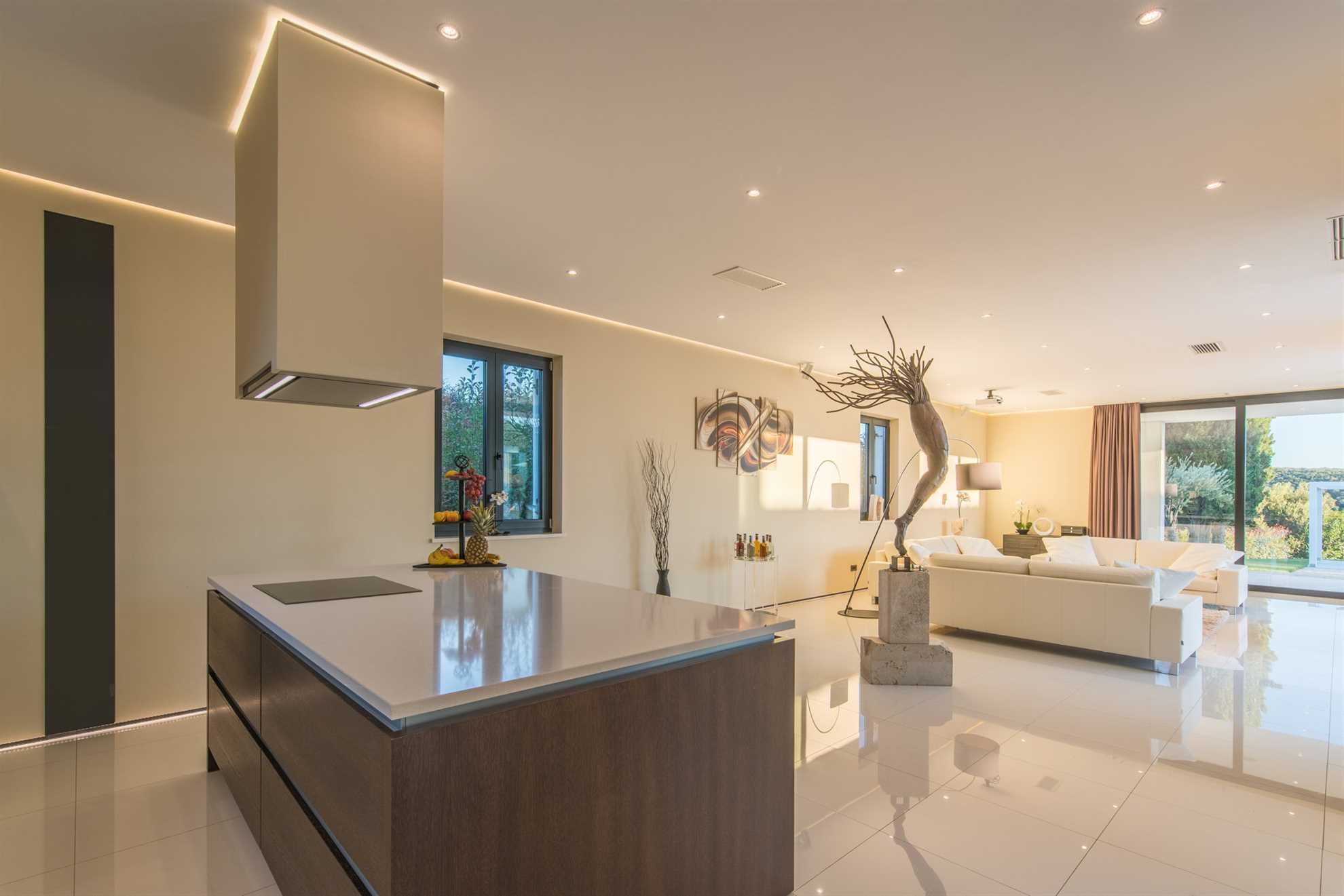 Luxury Villa La Bellissima with Pool