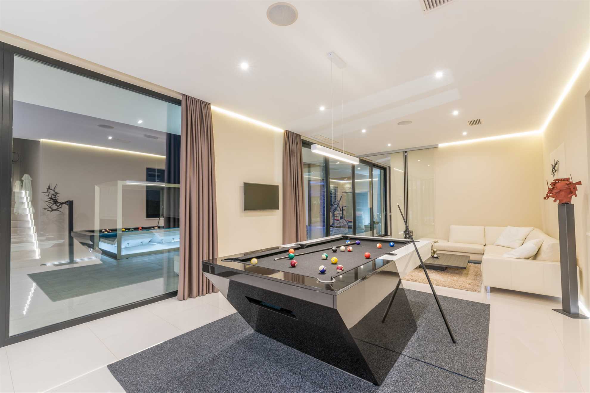Luxury Villa La Bellissima with Pool