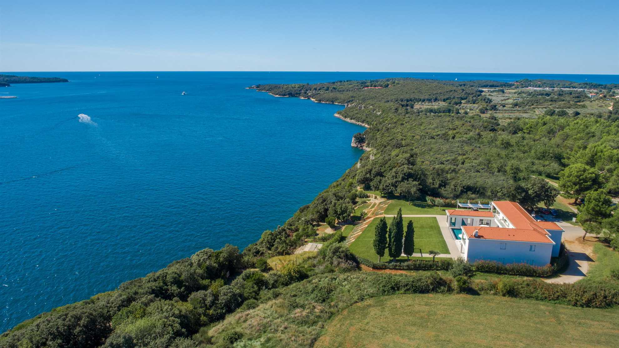 Luxury Villa La Bellissima with Pool