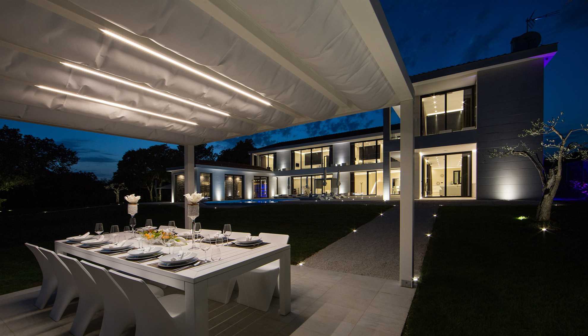 Luxury Villa La Bellissima with Pool