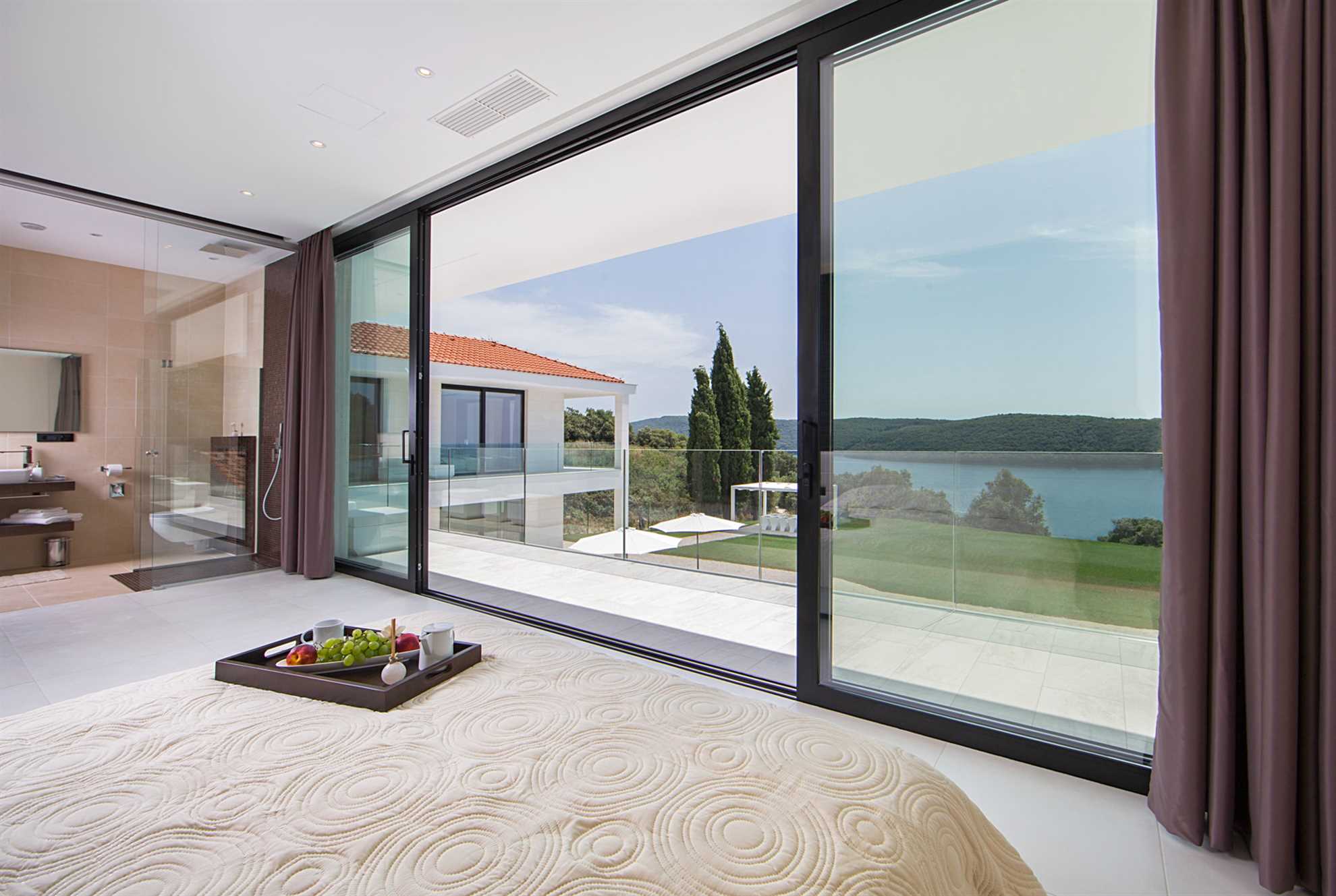 Luxury Villa La Bellissima with Pool