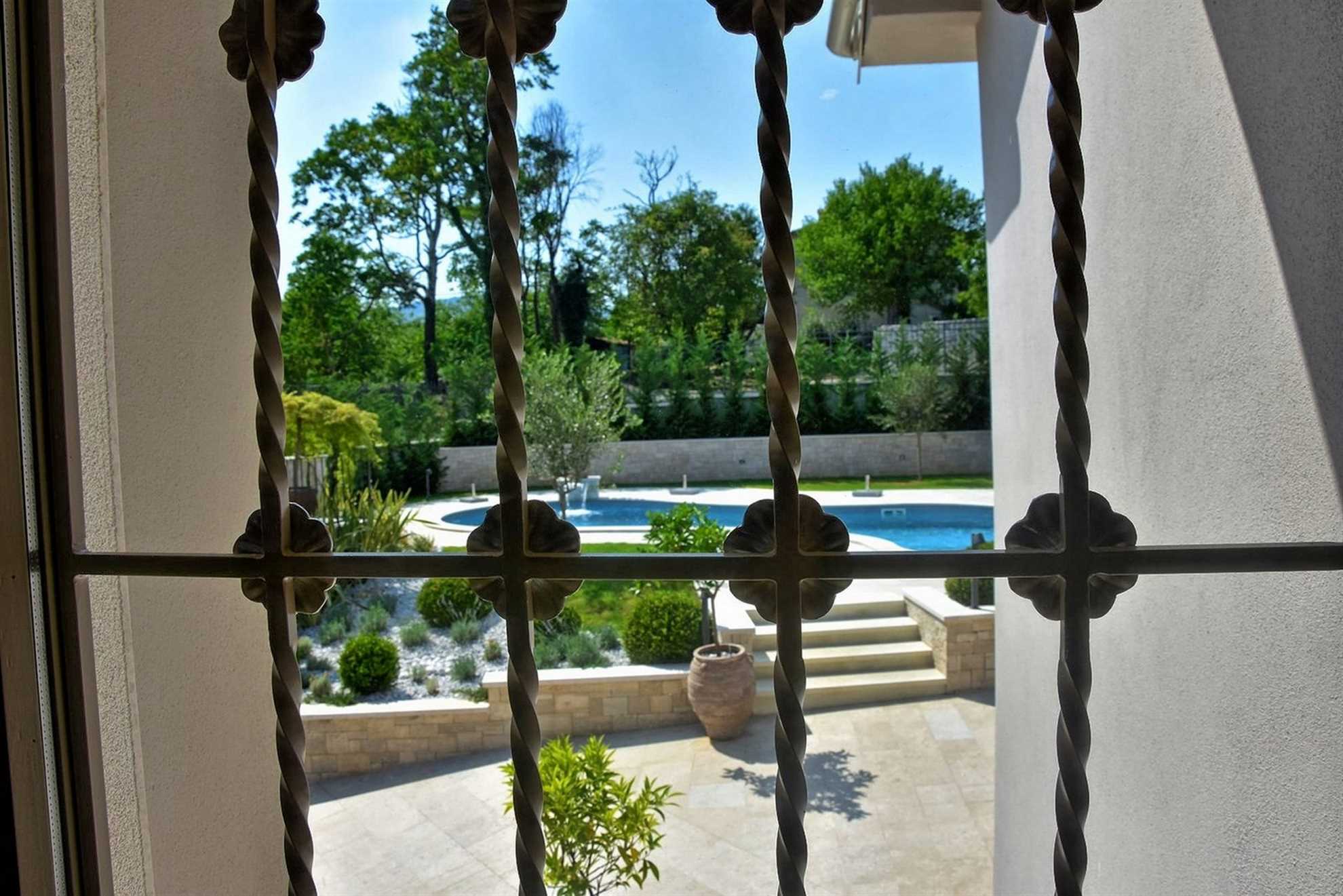 Villa Magica with Pool