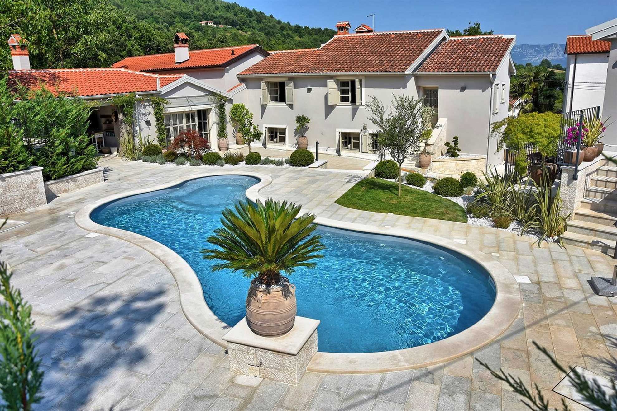 Villa Magica with Pool