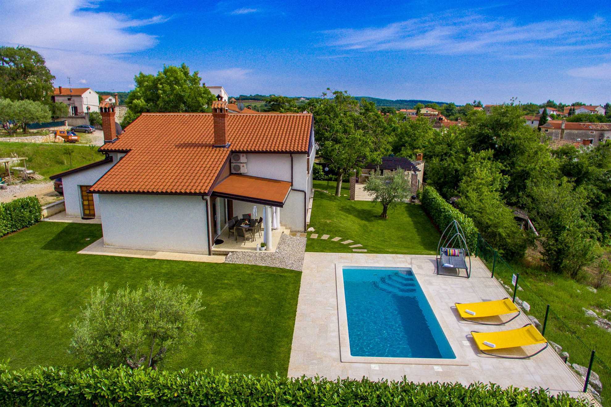 Holiday Home Cherry Hill with Pool