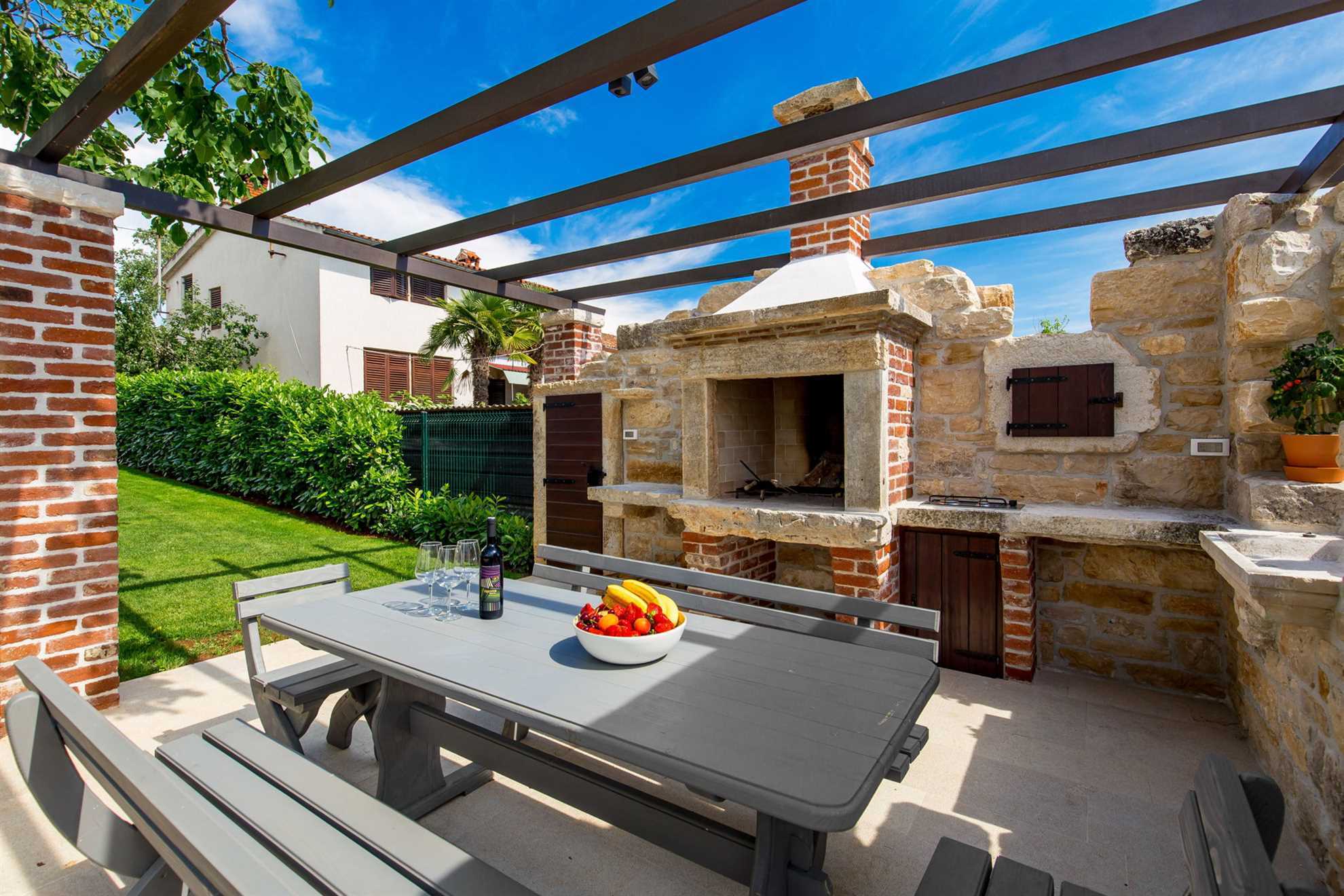 Holiday Home Cherry Hill with Pool