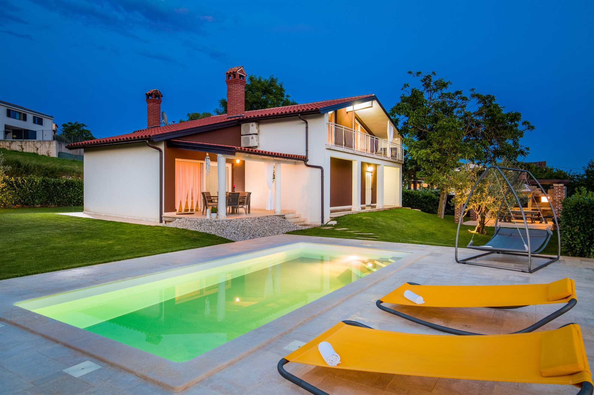 Holiday Home Cherry Hill with Pool