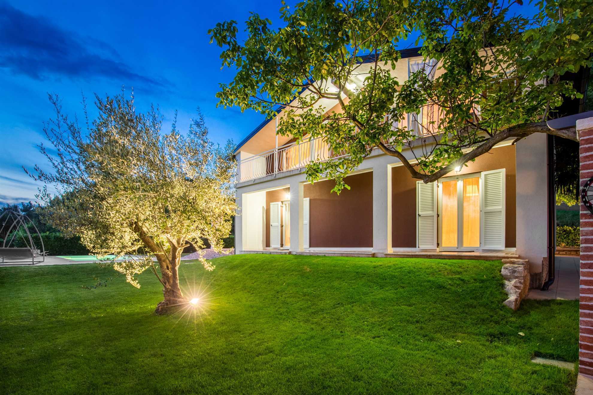 Holiday Home Cherry Hill with Pool