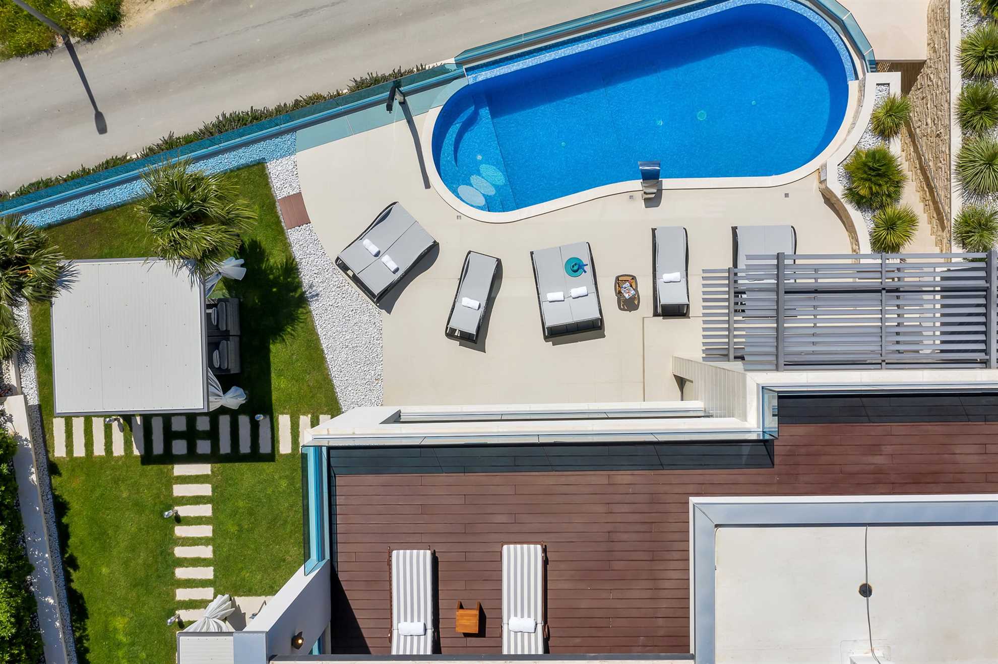 Luxury Villa Vision with Pool