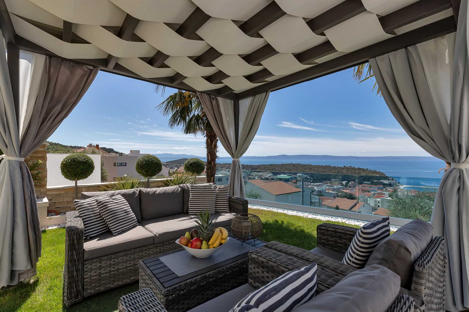 Luxury Villa Vision with Pool
