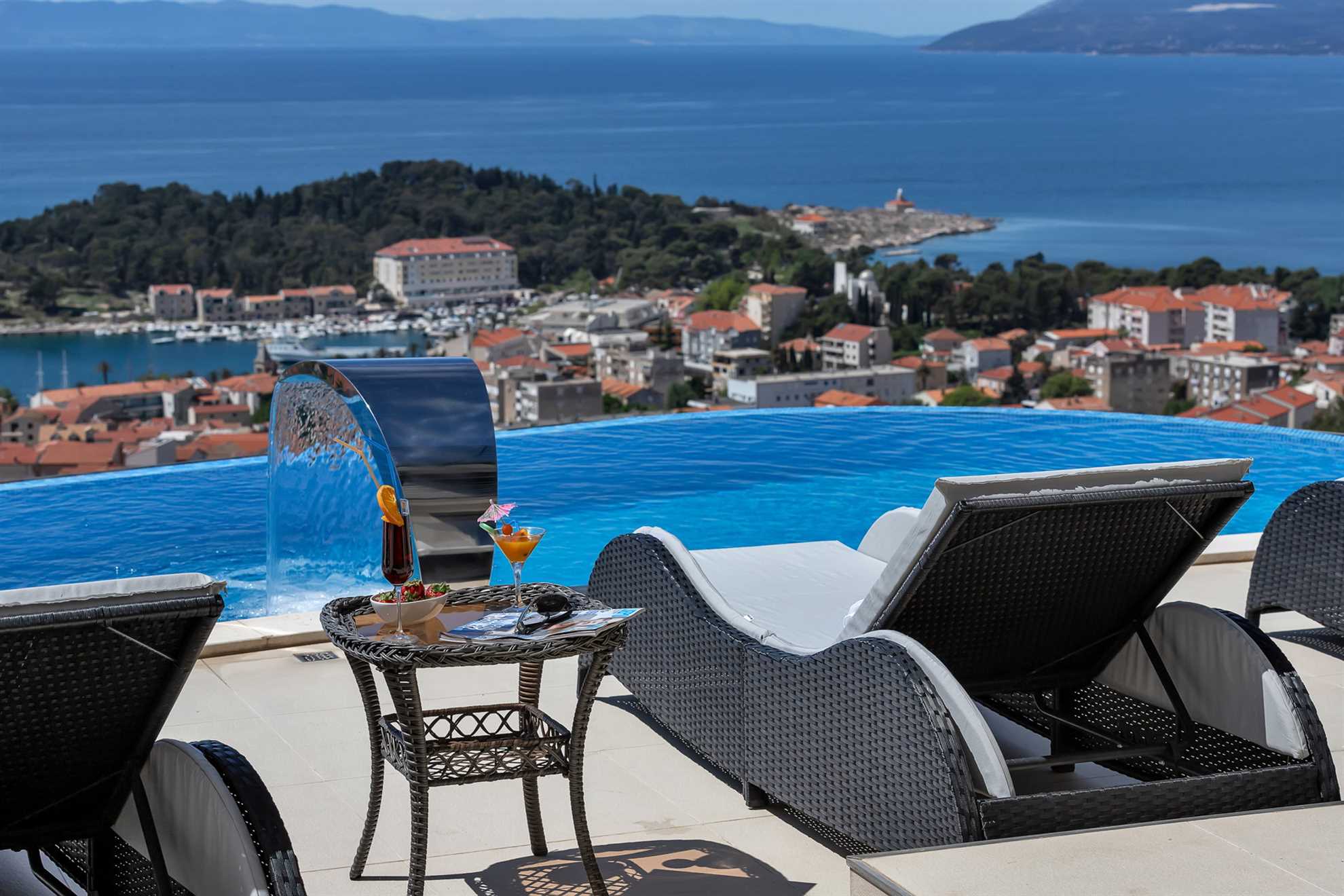 Luxury Villa Vision with Pool