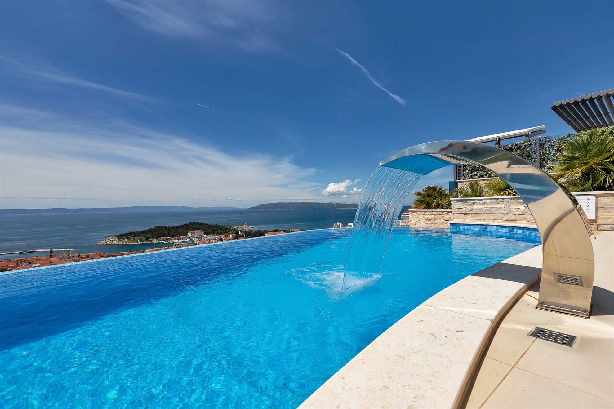 Luxury Villa Vision with Pool