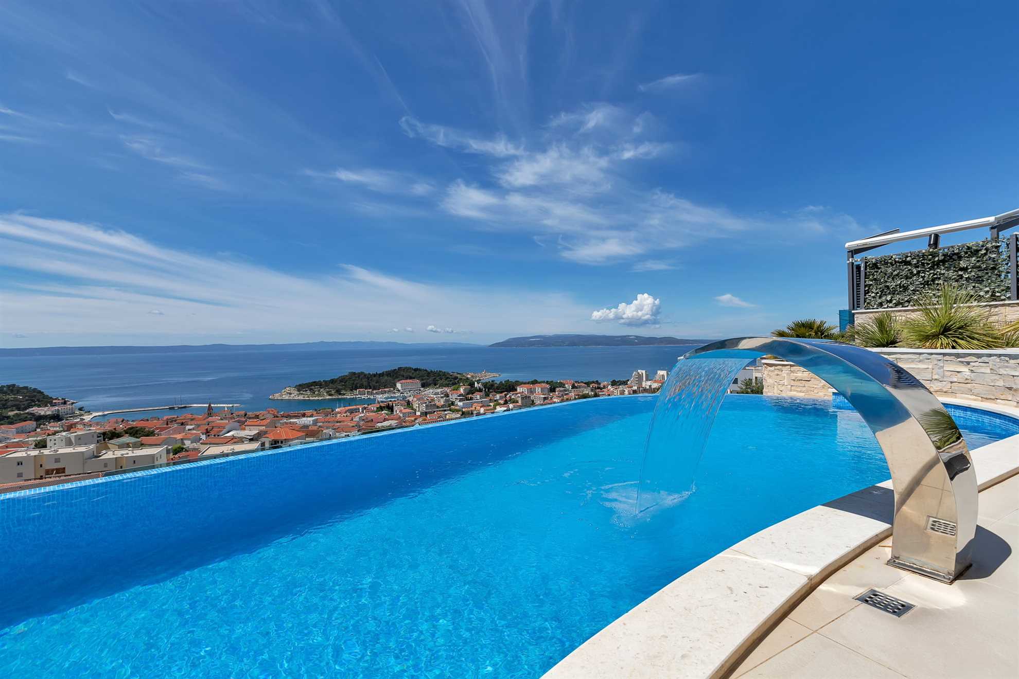 Luxury Villa Vision with Pool
