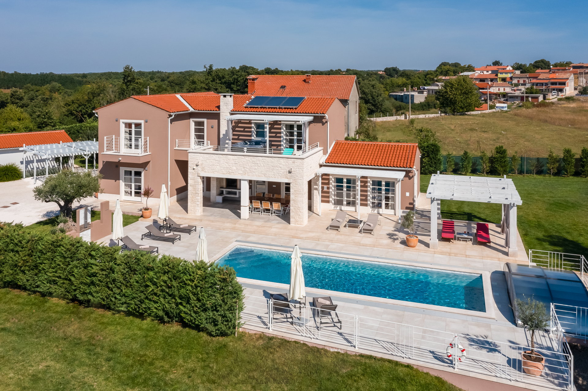 Villa Energy White with Pool