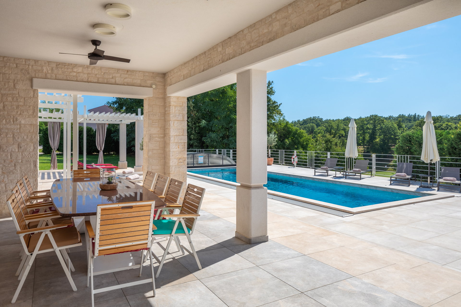 Villa Energy White with Pool