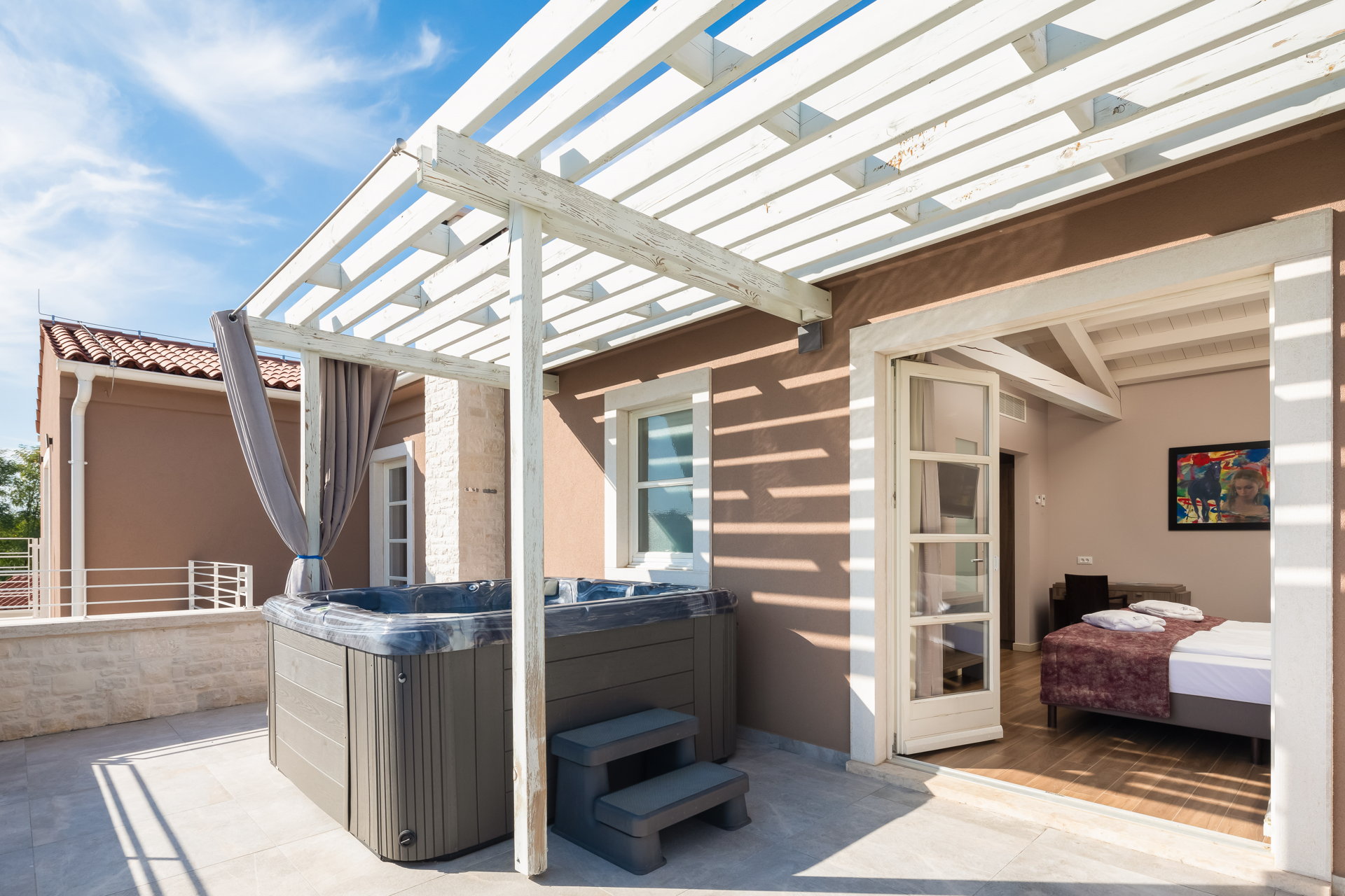 Villa Energy White with Pool