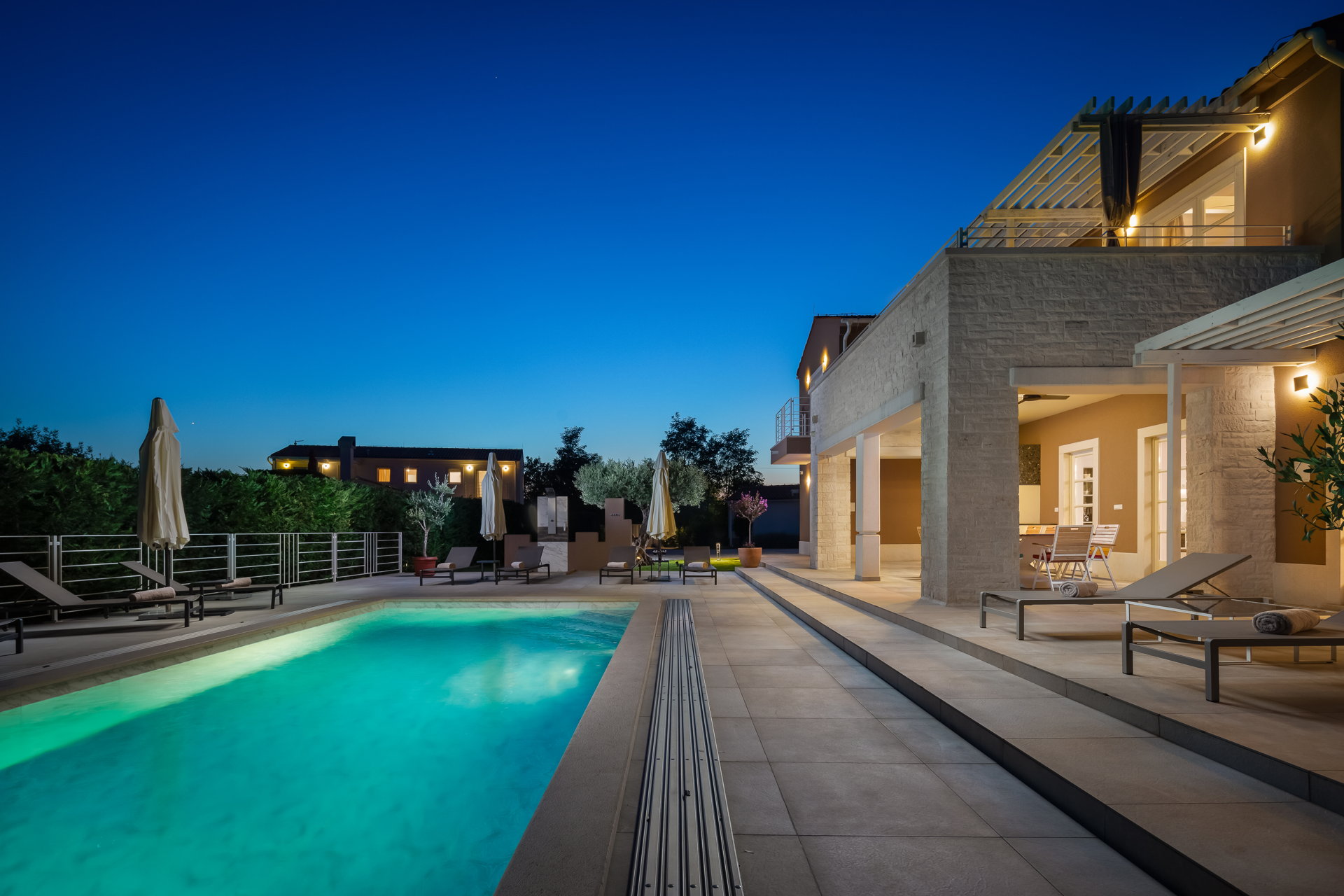 Villa Energy White with Pool