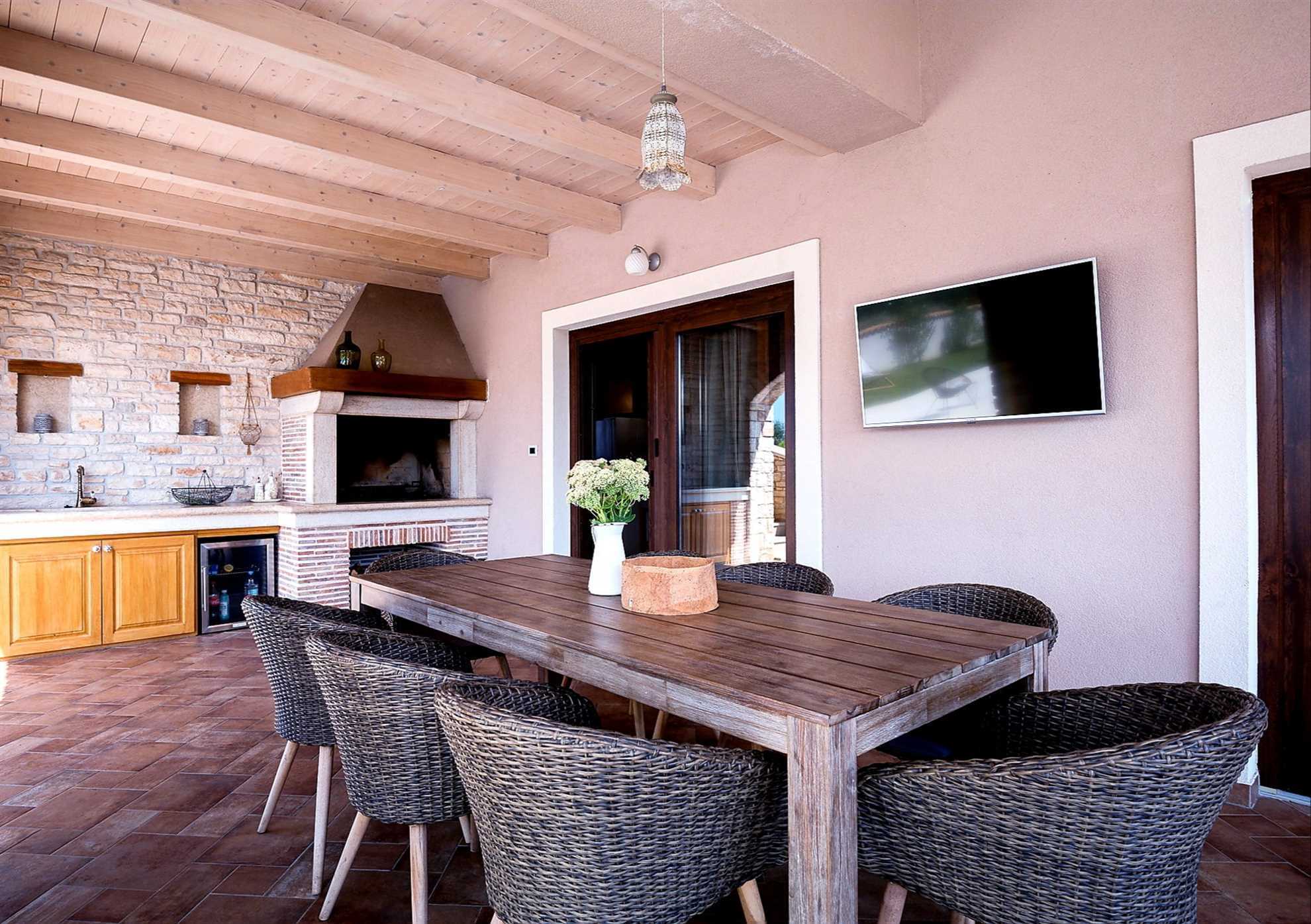 Villa Ambienta with Heated Pool