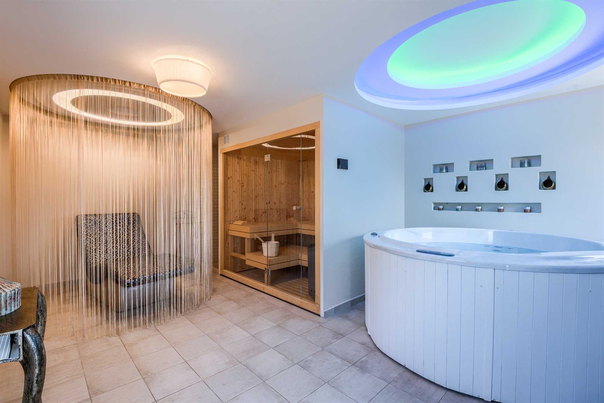 Villa Ambienta with Heated Pool