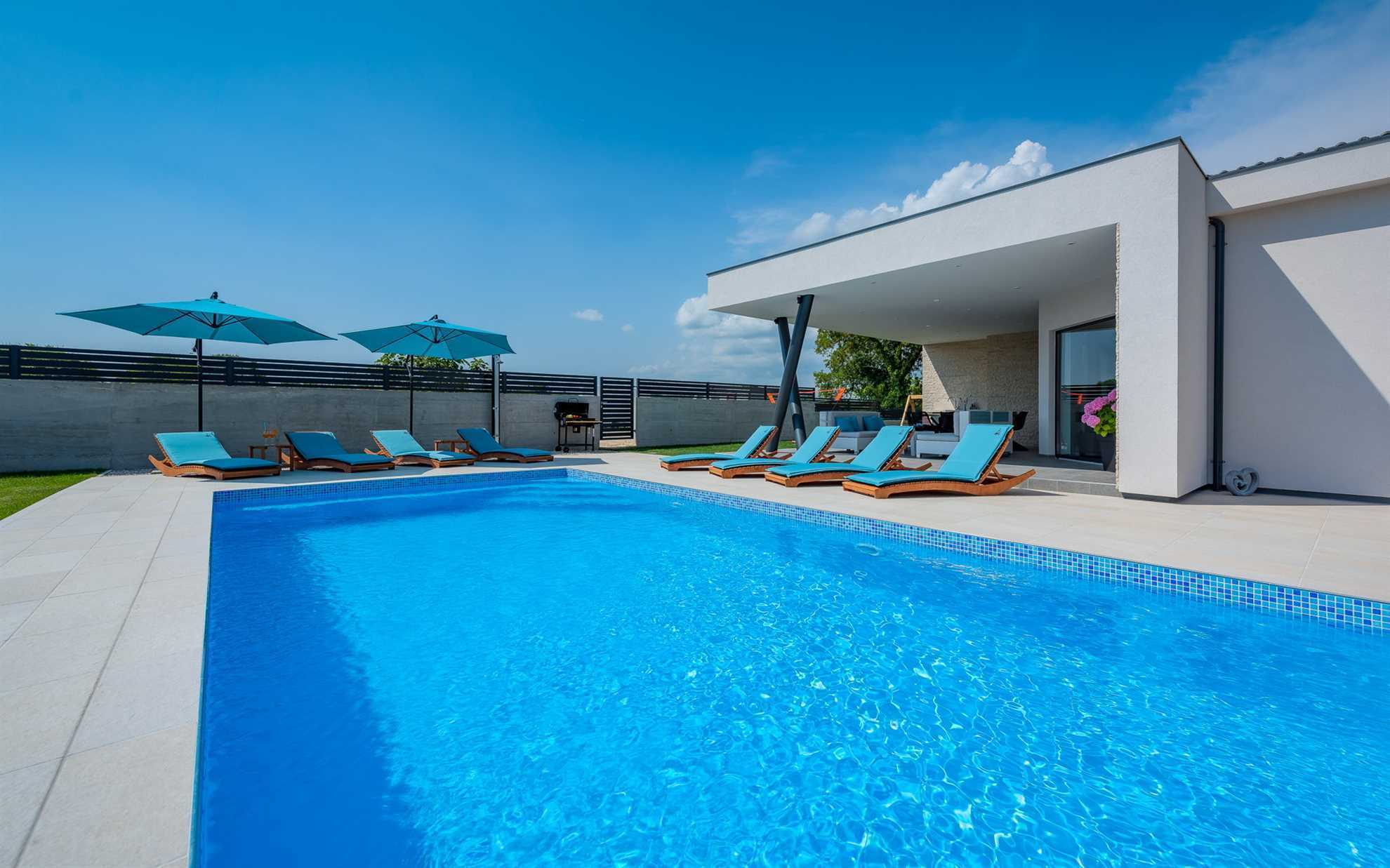 Villa Bambina with Heated Pool