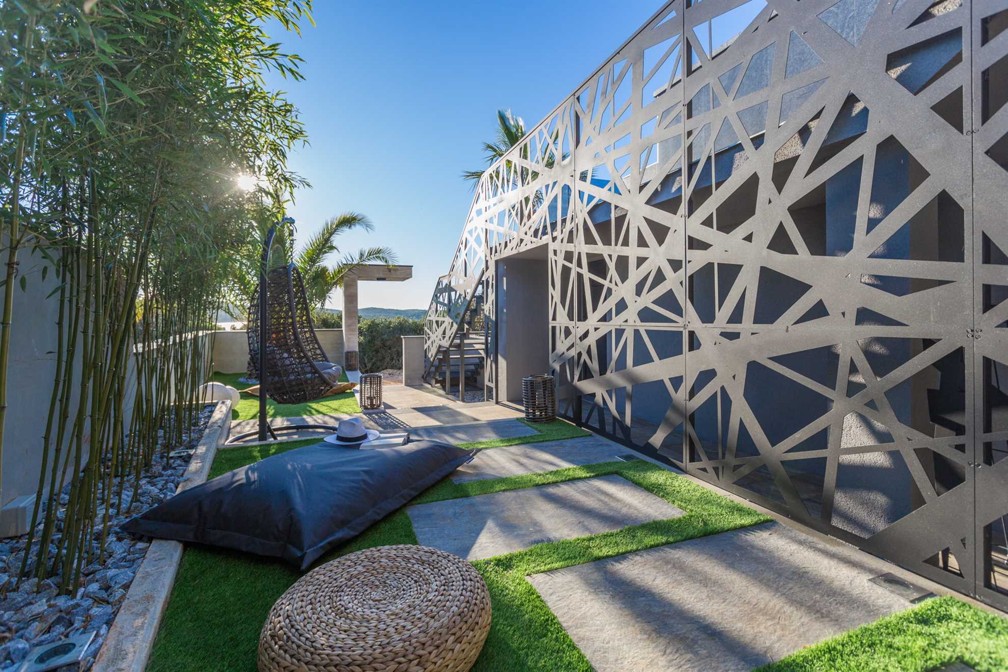 Villa La Vie with Pool