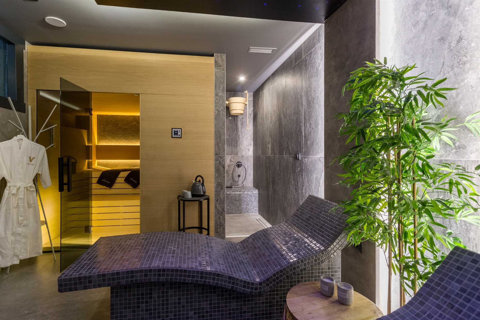 Villa La Vie with Pool