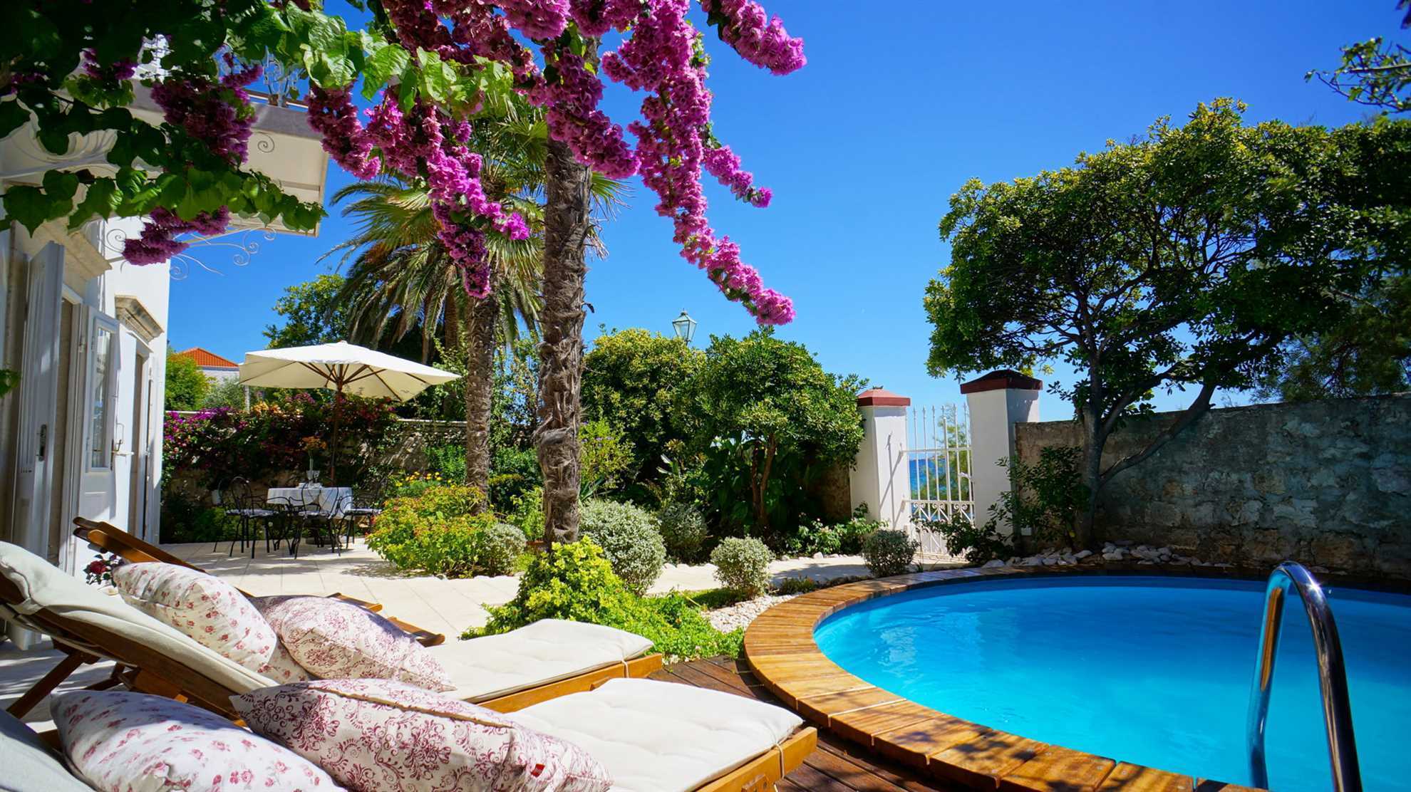 Image of Beachfront Villa Domestic with Pool