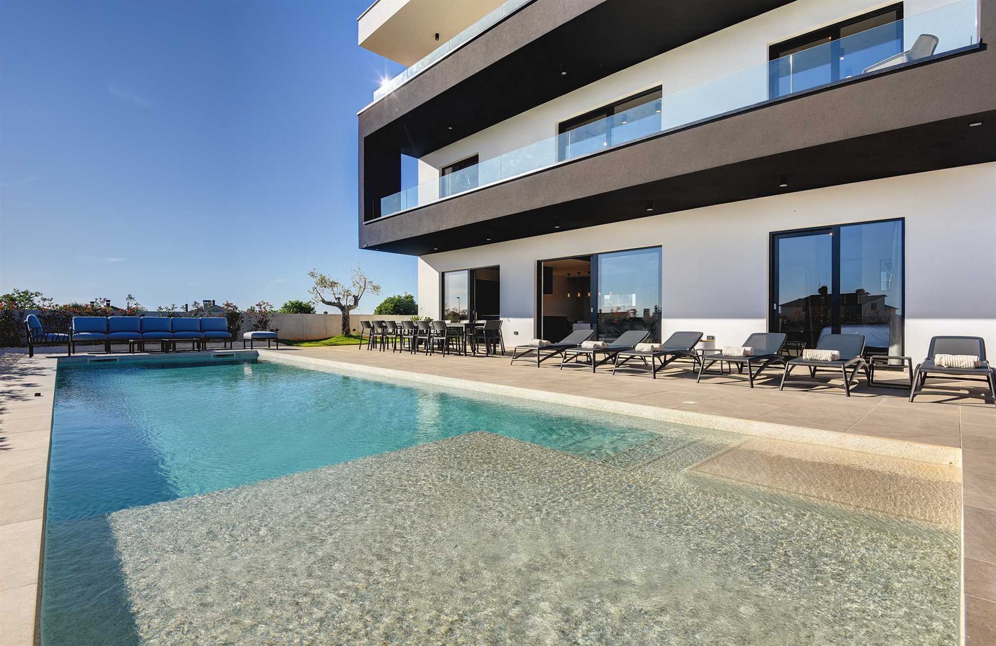 Villa Polei with Pool