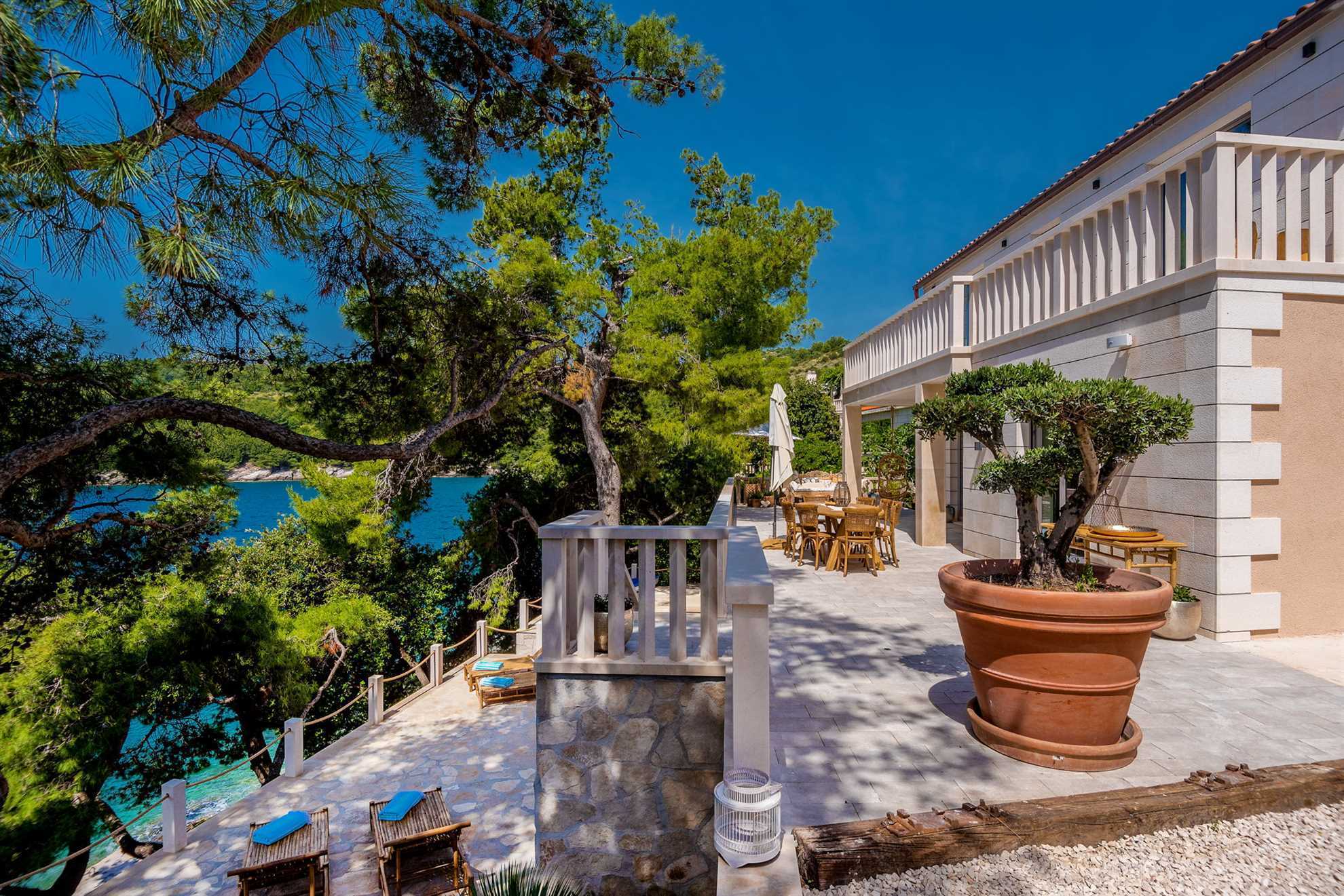 Luxury Villa Dreamcatcher with Infinity Pool